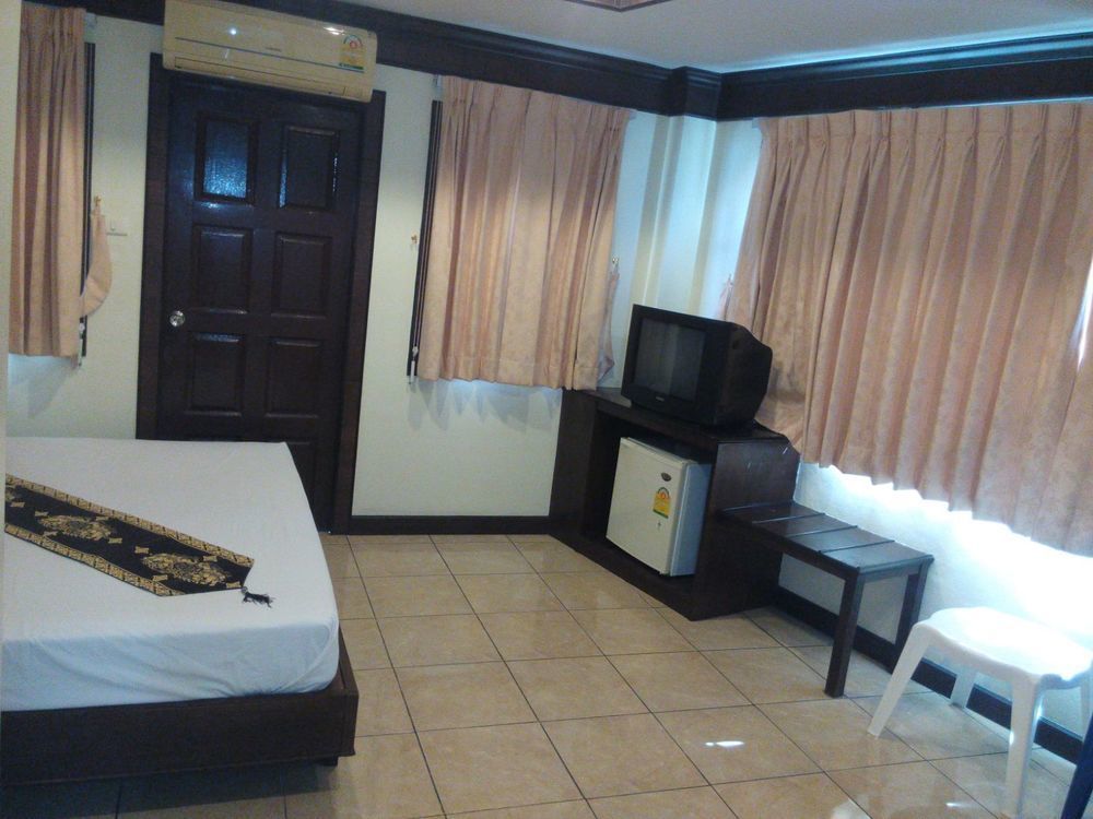 Hotel Sea Princess Patong Esterno foto